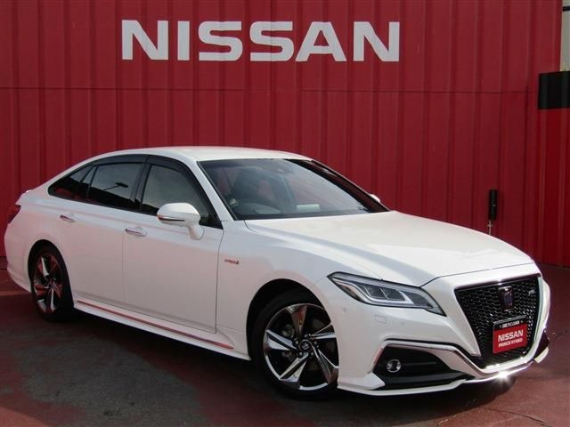 Toyota CROWN SEDAN 2018-08 190107-0