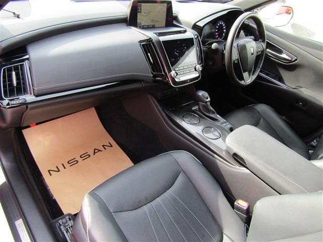 Toyota CROWN SEDAN 2018-08 190107-19