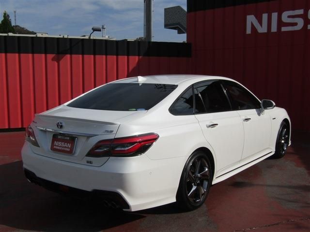 Toyota CROWN SEDAN 2018-08 190107-25