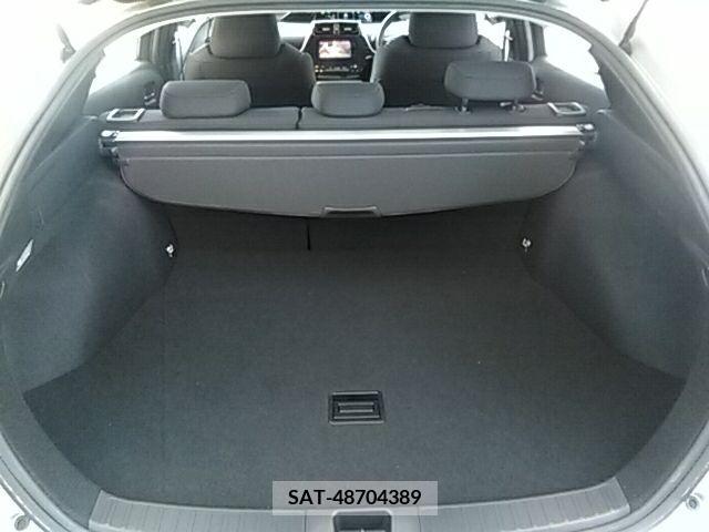 Toyota PRIUS 2016-01 282309-22