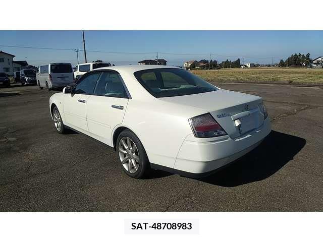 Nissan GLORIA HARDTOP 2002-08 208778-3