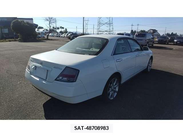 Nissan GLORIA HARDTOP 2002-08 208778-4