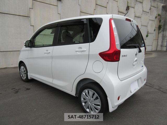 Nissan DAYZ 2015-08 296013-2