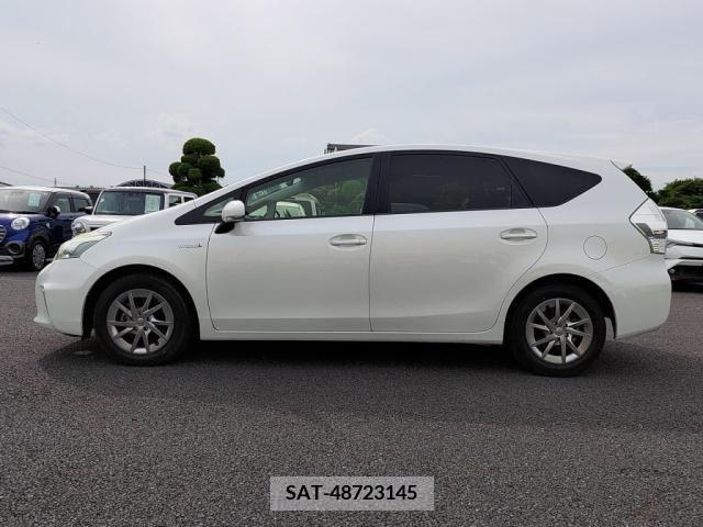 Toyota PRIUS ALPHA 2014-01 386564-11
