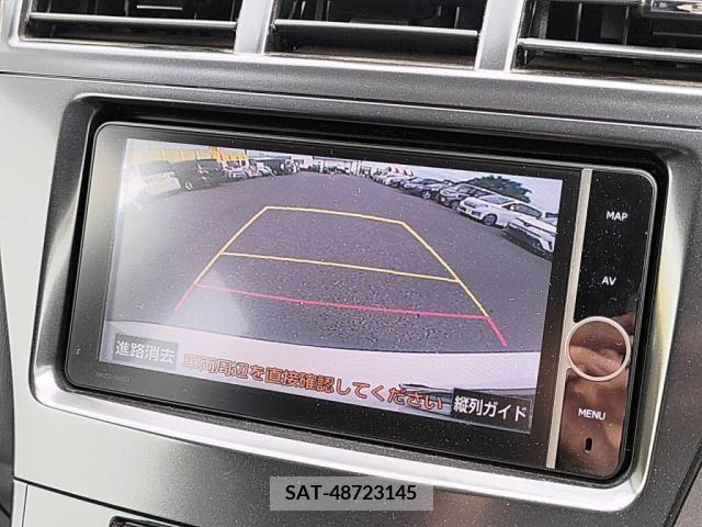 Toyota PRIUS ALPHA 2014-01 386564-17