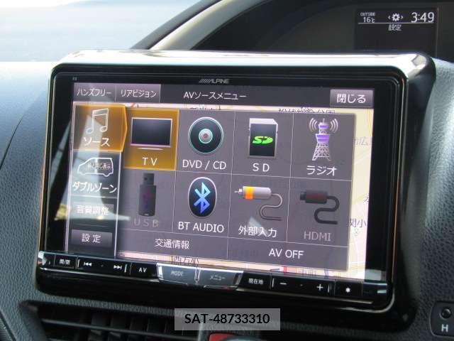 Toyota VOXY 2015-08 215697-8