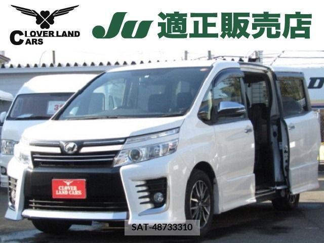 Toyota VOXY 2015-08 215697-0