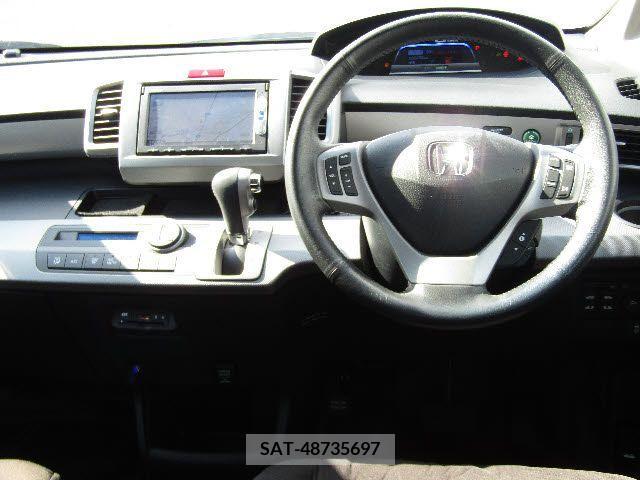 Honda FREED HYBRID 2015-03 360693-1