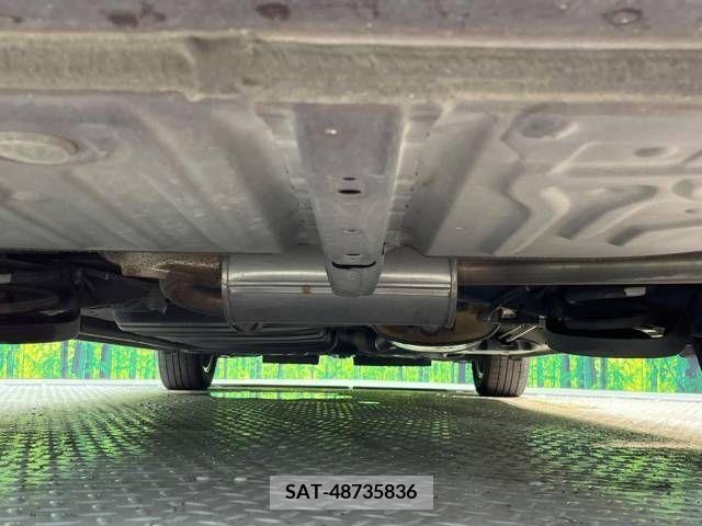 Toyota VOXY 2015-12 341186-19