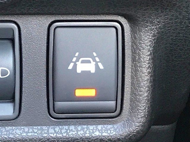 Nissan NOTE 2017-03 13721-21