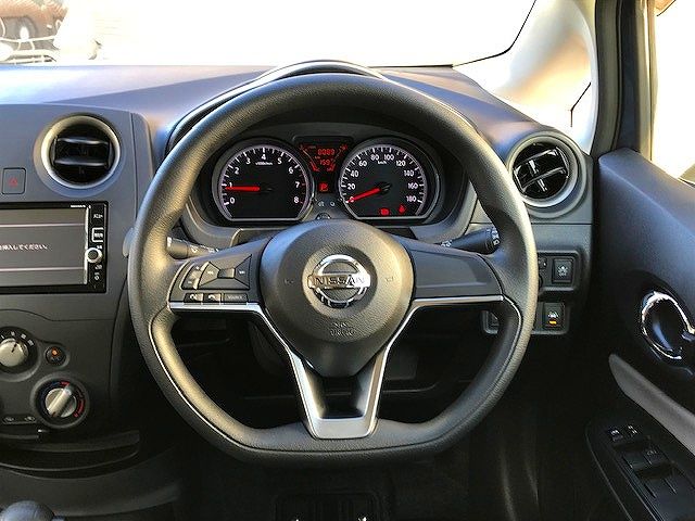 Nissan NOTE 2017-03 13721-13
