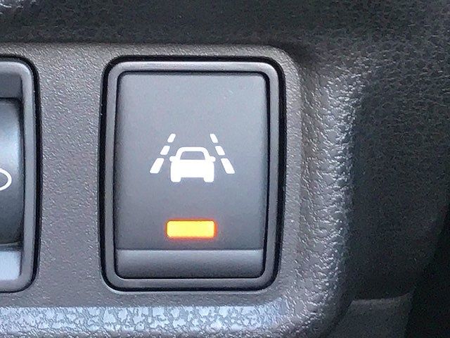 Nissan NOTE 2017-03 13721-11