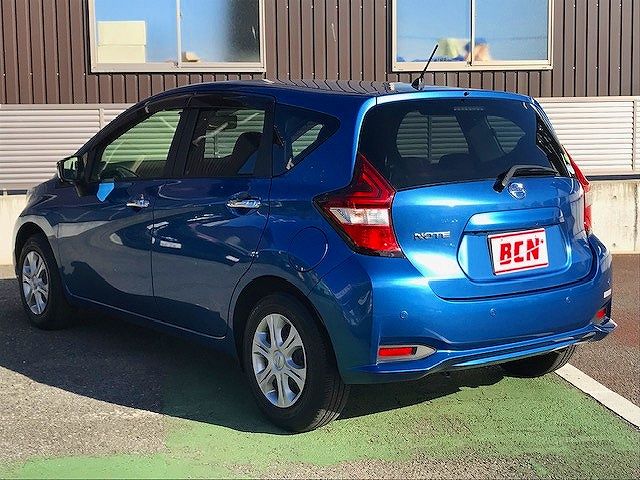 Nissan NOTE 2017-03 13721-8