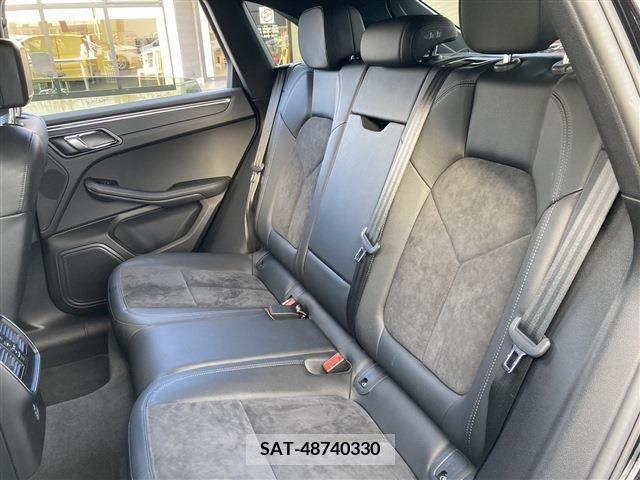 Porsche MACAN 2019-09 216232-15