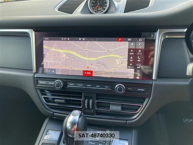 Porsche MACAN 2019-09 216232-18