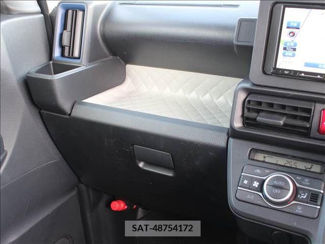 Daihatsu TANTO 2022-02 310491-28