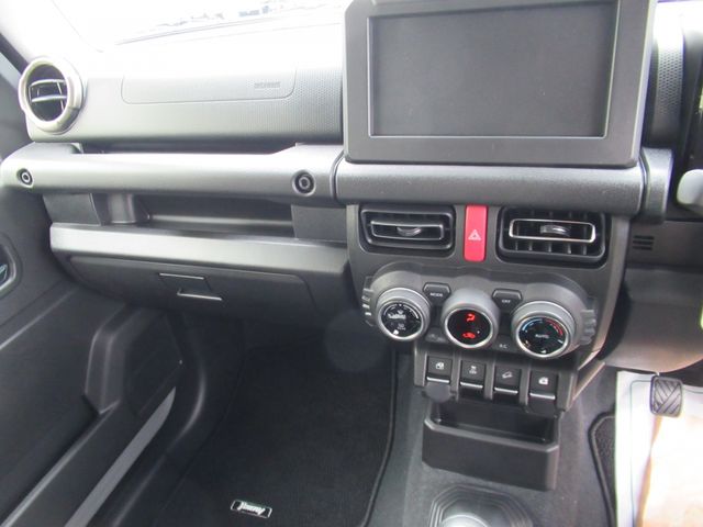 Suzuki JIMNY 2023-11 181469-4