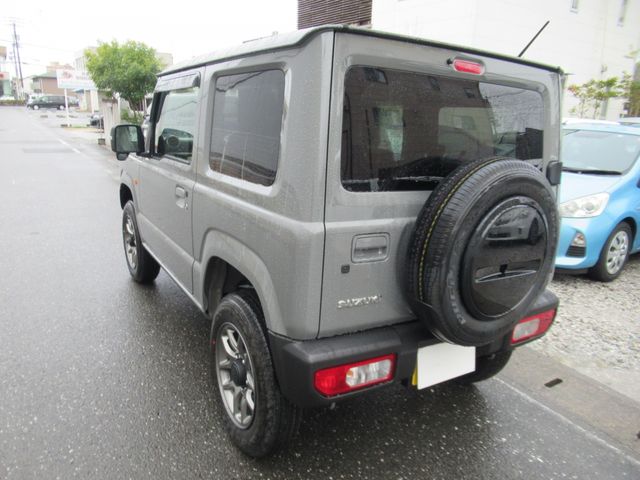 Suzuki JIMNY 2023-11 181469-1