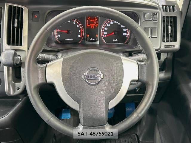 Nissan SERENA 2009-07 255884-12