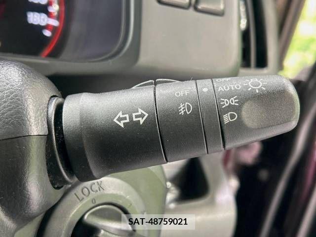 Nissan SERENA 2009-07 255884-4