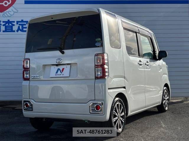 Toyota Pixis Mega 2019-01 330301-5