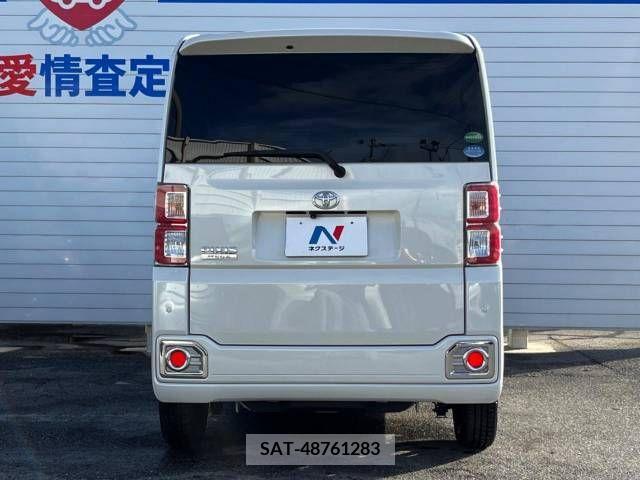 Toyota Pixis Mega 2019-01 330301-4