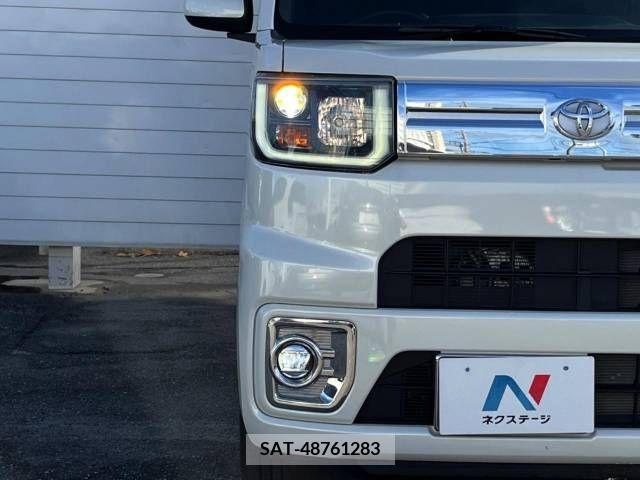 Toyota Pixis Mega 2019-01 330301-9