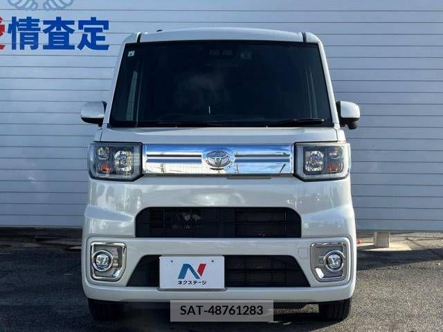 Toyota Pixis Mega 2019-01 330301-7