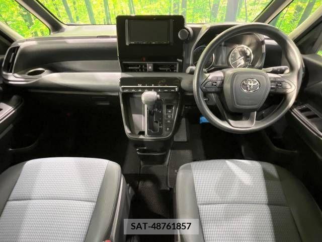 Toyota NOAH 2023-04 204474-1