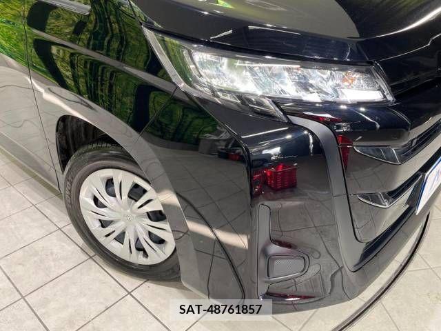 Toyota NOAH 2023-04 204474-13