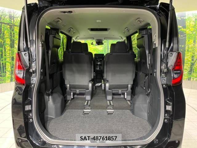 Toyota NOAH 2023-04 204474-11