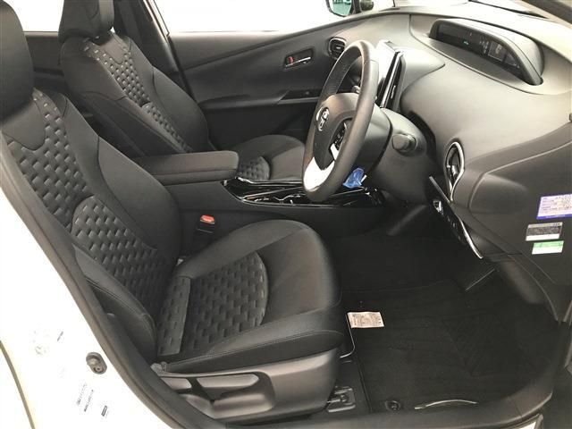 Toyota PRIUS PHV 2017-08 3661-10