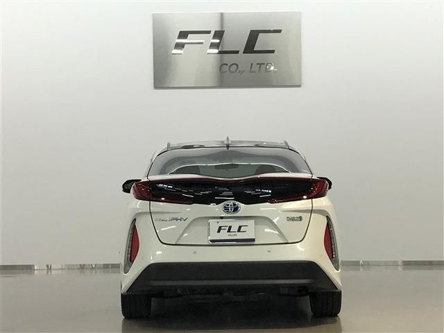 Toyota PRIUS PHV 2017-08 3661-3