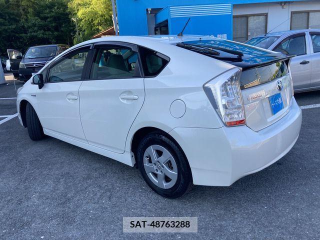 Toyota PRIUS 2010-03 339811-3