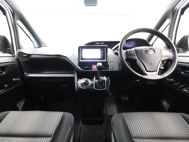 Toyota VOXY 2021-03 28272-2