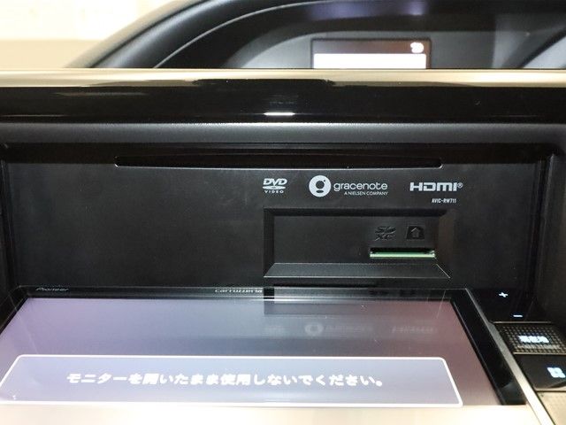 Toyota VOXY 2021-03 28272-17
