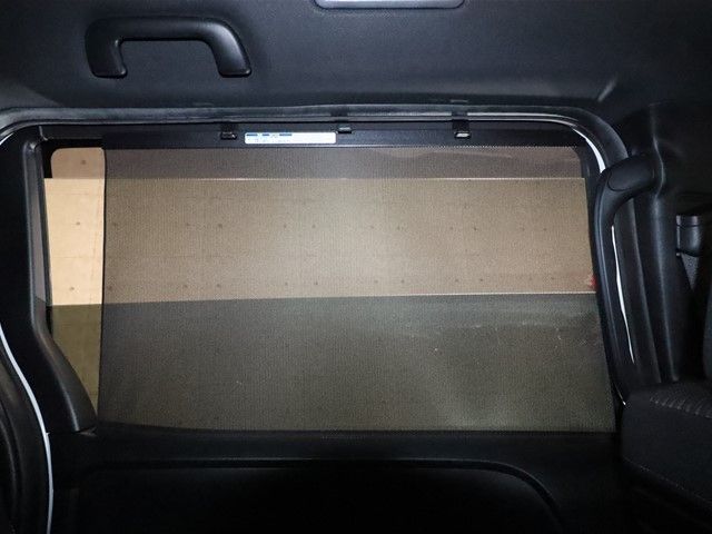 Toyota VOXY 2021-03 28272-26