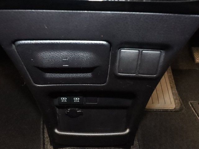 Toyota VOXY 2021-03 28272-13