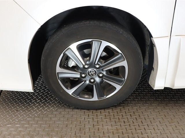 Toyota VOXY 2021-03 28272-27