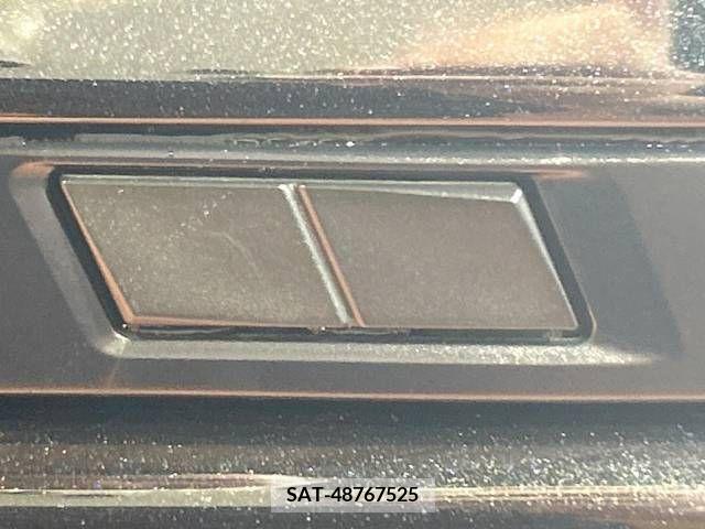 Toyota VOXY 2022-06 288991-7