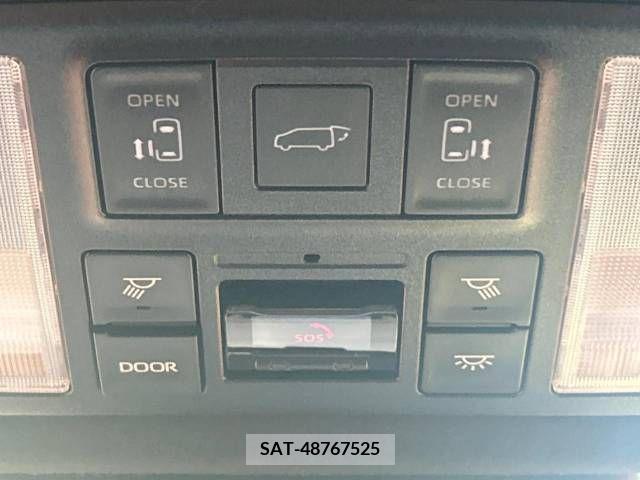 Toyota VOXY 2022-06 288991-6