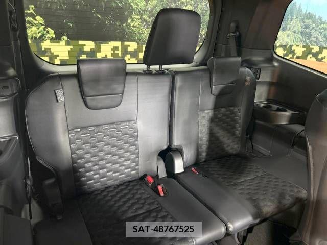 Toyota VOXY 2022-06 288991-10