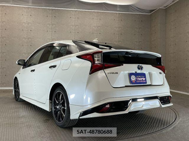 Toyota PRIUS 2019-02 224314-5