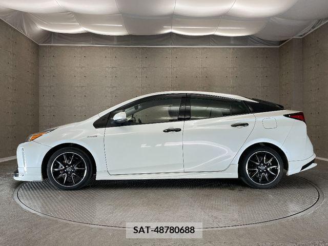 Toyota PRIUS 2019-02 224314-7