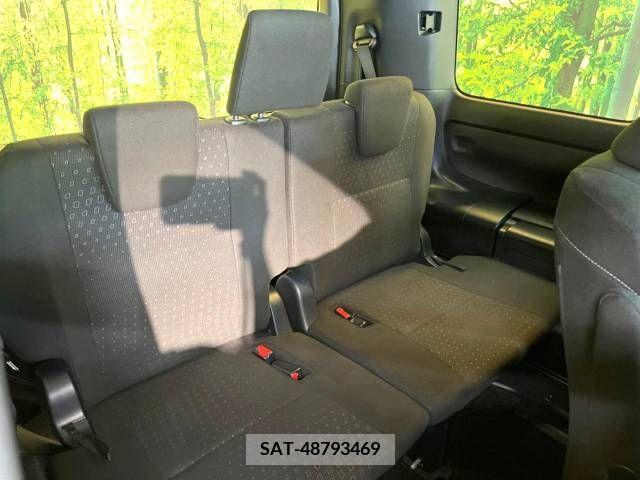Toyota VOXY 2017-08 343527-10