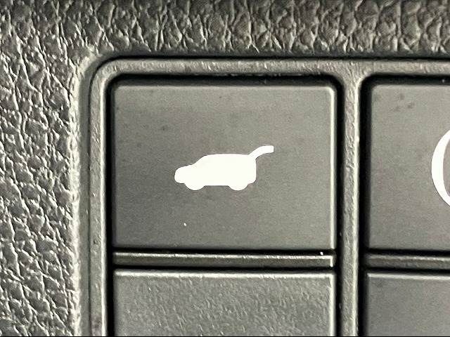 Honda VEZEL 2021-05 182227-7
