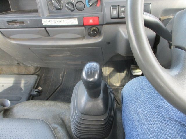 Isuzu ELF TRUCK 2012-01 2276-22