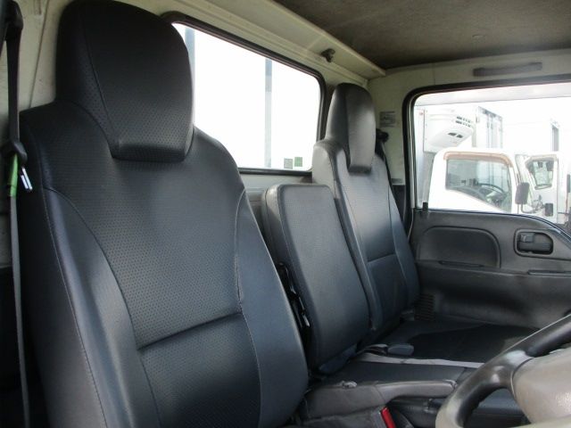 Isuzu ELF TRUCK 2012-01 2276-11