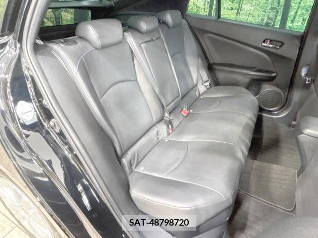 Toyota PRIUS 2019-07 281774-9