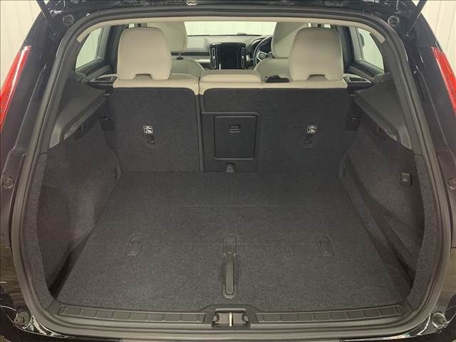 Volvo XC40 2018-11 21761-6